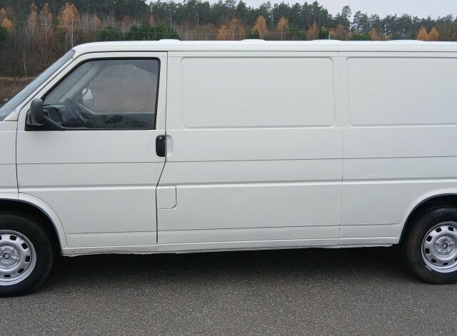 Білий Фольксваген Transporter, об'ємом двигуна 2.5 л та пробігом 550 тис. км за 3500 $, фото 5 на Automoto.ua