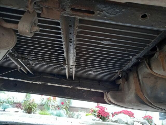 Белый Фольксваген Transporter, объемом двигателя 1.9 л и пробегом 408 тыс. км за 6250 $, фото 17 на Automoto.ua