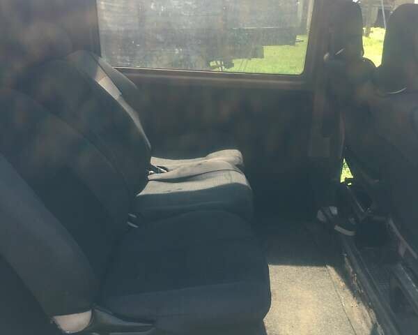 Белый Фольксваген Transporter, объемом двигателя 2.5 л и пробегом 280 тыс. км за 5500 $, фото 4 на Automoto.ua