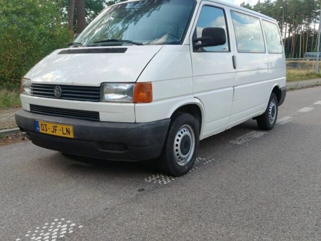 Білий Фольксваген Transporter, об'ємом двигуна 2.5 л та пробігом 298 тис. км за 1990 $, фото 2 на Automoto.ua