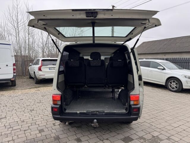 Белый Фольксваген Transporter, объемом двигателя 1.9 л и пробегом 285 тыс. км за 5200 $, фото 4 на Automoto.ua