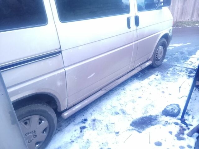 Білий Фольксваген Transporter, об'ємом двигуна 2.5 л та пробігом 500 тис. км за 7500 $, фото 5 на Automoto.ua