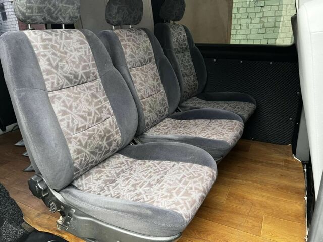 Белый Фольксваген Transporter, объемом двигателя 1.9 л и пробегом 382 тыс. км за 8500 $, фото 10 на Automoto.ua