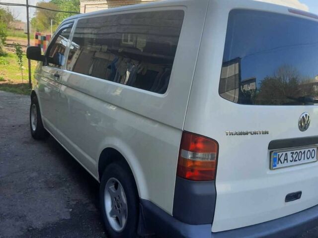 Белый Фольксваген Transporter, объемом двигателя 1.9 л и пробегом 402 тыс. км за 9200 $, фото 2 на Automoto.ua