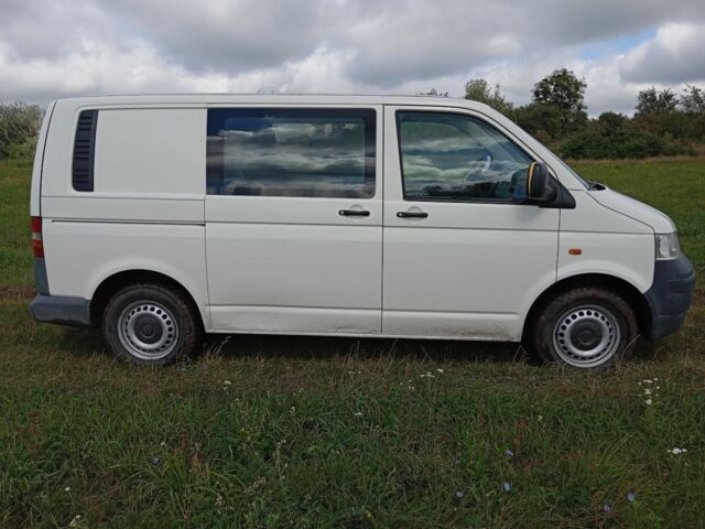 Білий Фольксваген Transporter, об'ємом двигуна 1.9 л та пробігом 260 тис. км за 7700 $, фото 3 на Automoto.ua