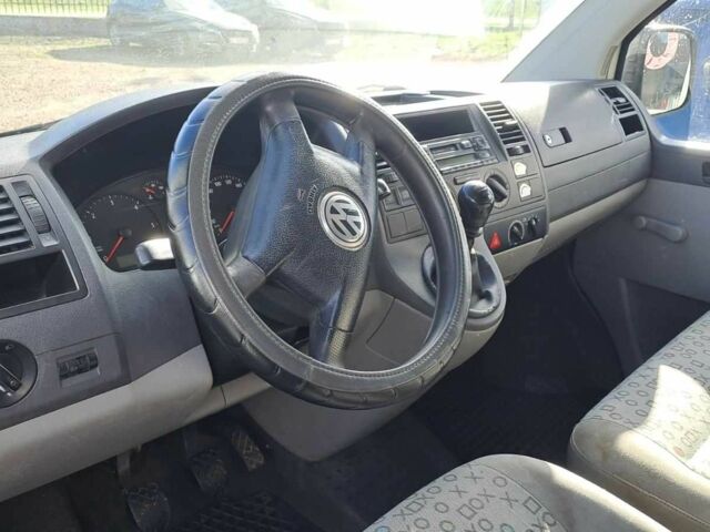 Білий Фольксваген Transporter, об'ємом двигуна 1.9 л та пробігом 305 тис. км за 5750 $, фото 4 на Automoto.ua