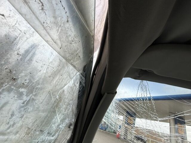 Белый Фольксваген Transporter, объемом двигателя 1.9 л и пробегом 400 тыс. км за 4600 $, фото 17 на Automoto.ua