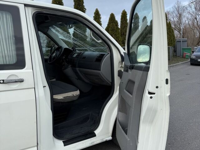 Белый Фольксваген Transporter, объемом двигателя 1.9 л и пробегом 400 тыс. км за 4600 $, фото 10 на Automoto.ua