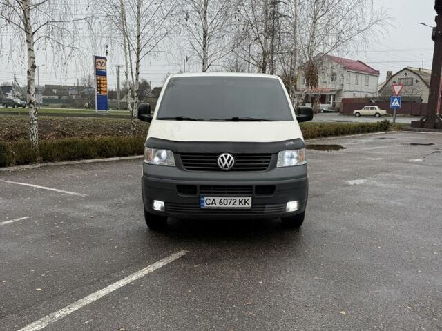 Білий Фольксваген Transporter, об'ємом двигуна 1.9 л та пробігом 400 тис. км за 8000 $, фото 6 на Automoto.ua