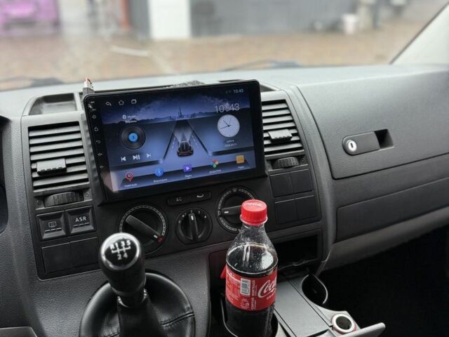 Білий Фольксваген Transporter, об'ємом двигуна 1.9 л та пробігом 400 тис. км за 8000 $, фото 12 на Automoto.ua