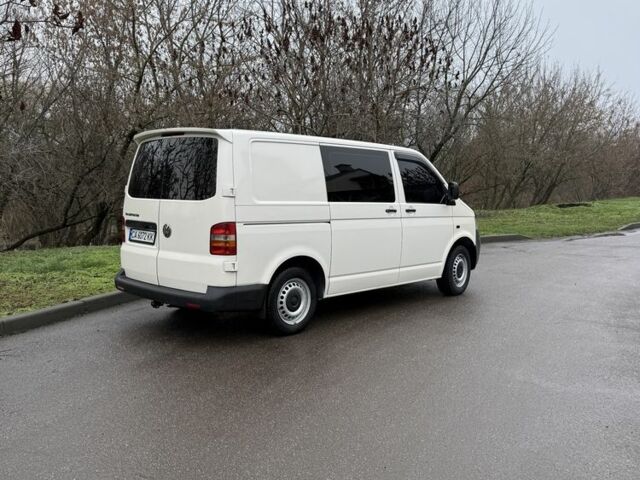 Білий Фольксваген Transporter, об'ємом двигуна 1.9 л та пробігом 400 тис. км за 8000 $, фото 17 на Automoto.ua