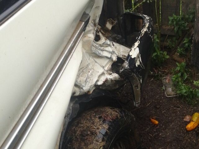 Белый Фольксваген Transporter, объемом двигателя 2.4 л и пробегом 333 тыс. км за 2693 $, фото 5 на Automoto.ua