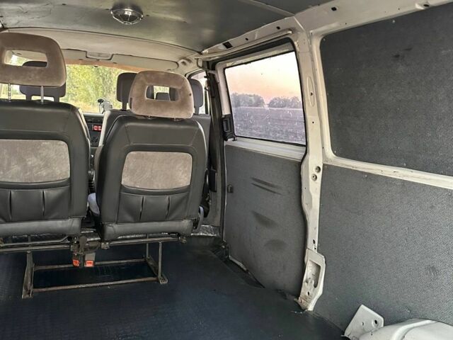 Белый Фольксваген Transporter, объемом двигателя 2.5 л и пробегом 1 тыс. км за 5500 $, фото 7 на Automoto.ua