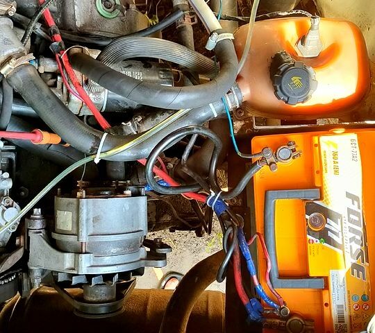 Белый Фольксваген Transporter, объемом двигателя 1.6 л и пробегом 393 тыс. км за 1667 $, фото 2 на Automoto.ua