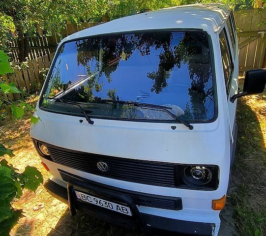 Фольксваген Transporter 1984 у Києві на Automoto.ua Білий Фольксваген Transporter, об'ємом двигуна 1.6 л та пробігом 393 тис. км за 1667 $, фото 13 на Automoto.ua