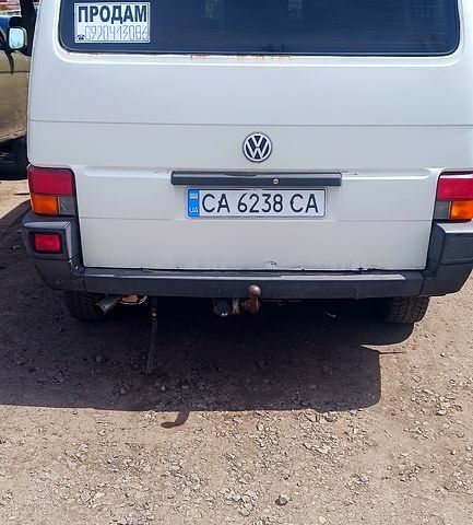 Белый Фольксваген Transporter, объемом двигателя 1.9 л и пробегом 215 тыс. км за 5000 $, фото 1 на Automoto.ua