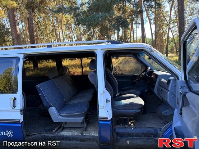 Білий Фольксваген Transporter, об'ємом двигуна 2.4 л та пробігом 375 тис. км за 2750 $, фото 6 на Automoto.ua