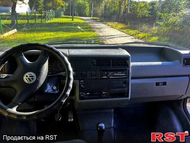 Белый Фольксваген Transporter, объемом двигателя 2.5 л и пробегом 299 тыс. км за 4200 $, фото 10 на Automoto.ua