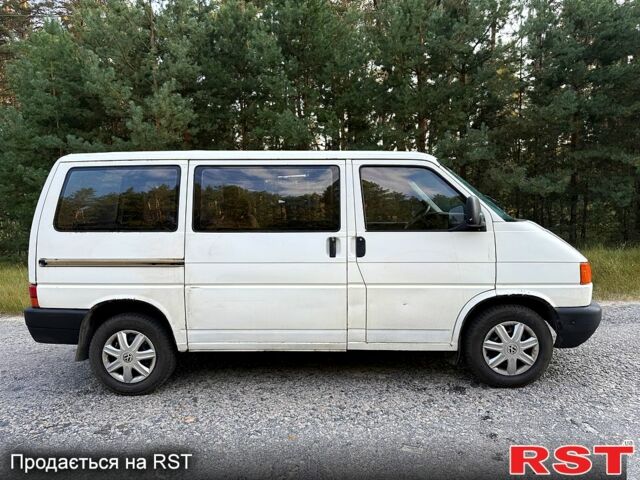 Білий Фольксваген Transporter, об'ємом двигуна 2.4 л та пробігом 325 тис. км за 3500 $, фото 8 на Automoto.ua