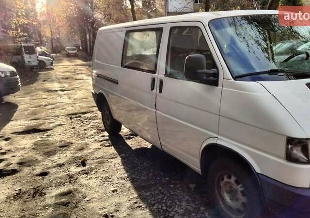 Белый Фольксваген Transporter, объемом двигателя 1.9 л и пробегом 337 тыс. км за 3500 $, фото 3 на Automoto.ua