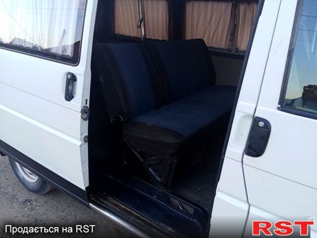 Белый Фольксваген Transporter, объемом двигателя 1.9 л и пробегом 358 тыс. км за 2700 $, фото 9 на Automoto.ua