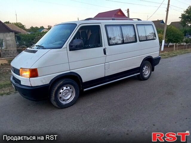 Белый Фольксваген Transporter, объемом двигателя 1.9 л и пробегом 358 тыс. км за 2700 $, фото 4 на Automoto.ua