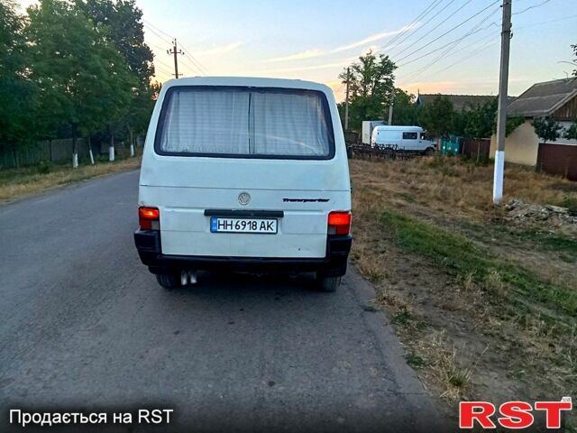 Белый Фольксваген Transporter, объемом двигателя 1.9 л и пробегом 358 тыс. км за 2700 $, фото 8 на Automoto.ua