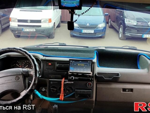 Белый Фольксваген Transporter, объемом двигателя 1.9 л и пробегом 600 тыс. км за 4200 $, фото 3 на Automoto.ua