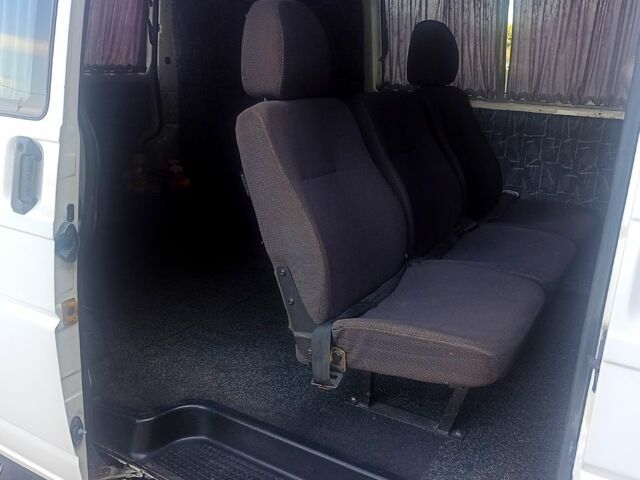 Фольксваген Transporter 1997 в Харькове на Automoto.ua Белый Фольксваген Transporter, объемом двигателя 1.9 л и пробегом 400 тыс. км за 5500 $, фото 7 на Automoto.ua