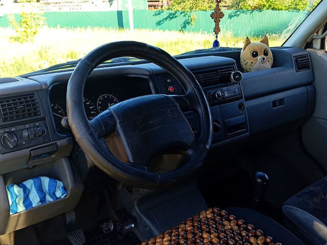 Белый Фольксваген Transporter, объемом двигателя 1.9 л и пробегом 494 тыс. км за 5000 $, фото 7 на Automoto.ua