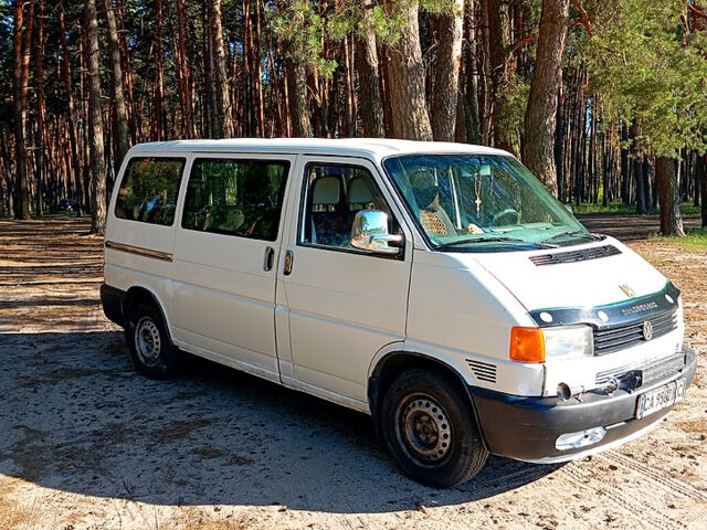 Белый Фольксваген Transporter, объемом двигателя 1.9 л и пробегом 494 тыс. км за 5000 $, фото 2 на Automoto.ua