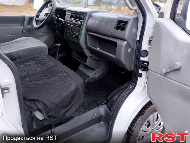 Белый Фольксваген Transporter, объемом двигателя 1.9 л и пробегом 230 тыс. км за 5200 $, фото 7 на Automoto.ua