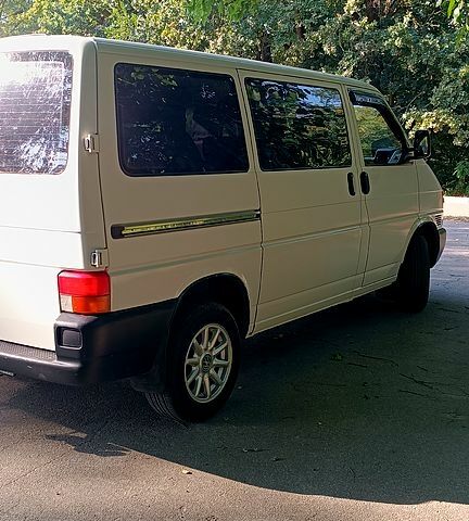 Білий Фольксваген Transporter, об'ємом двигуна 1.9 л та пробігом 287 тис. км за 5800 $, фото 2 на Automoto.ua