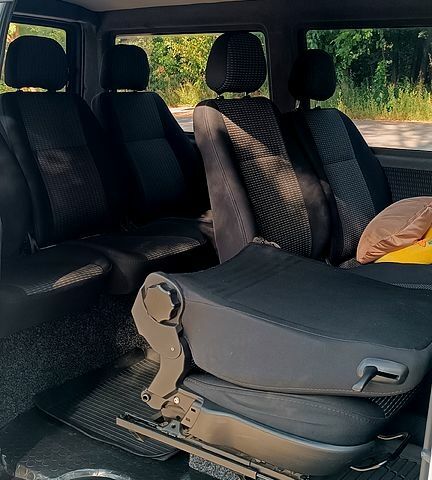Білий Фольксваген Transporter, об'ємом двигуна 1.9 л та пробігом 287 тис. км за 5800 $, фото 8 на Automoto.ua