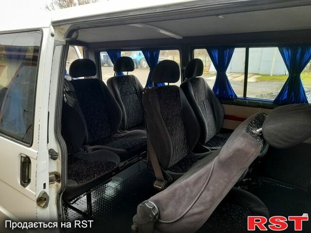 Белый Фольксваген Transporter, объемом двигателя 25 л и пробегом 430 тыс. км за 6300 $, фото 11 на Automoto.ua