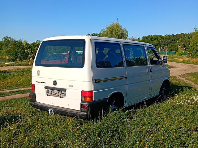 Белый Фольксваген Transporter, объемом двигателя 1.9 л и пробегом 494 тыс. км за 5000 $, фото 5 на Automoto.ua