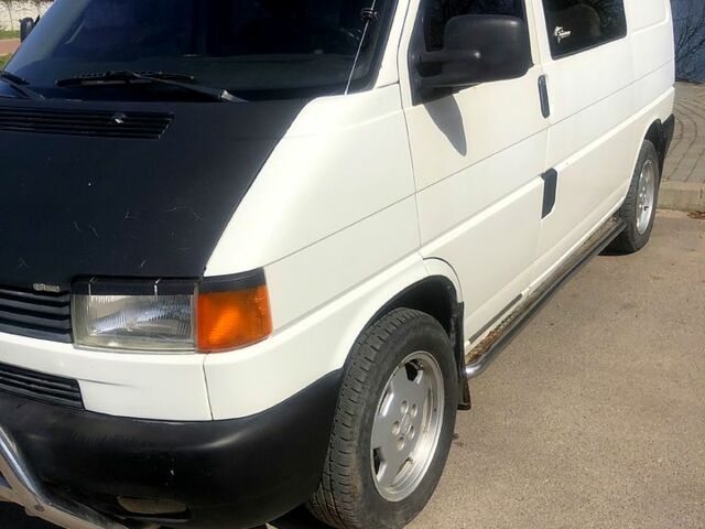 Белый Фольксваген Transporter, объемом двигателя 1.9 л и пробегом 400 тыс. км за 4200 $, фото 5 на Automoto.ua