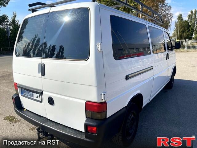 Білий Фольксваген Transporter, об'ємом двигуна 2.5 л та пробігом 550 тис. км за 5500 $, фото 3 на Automoto.ua