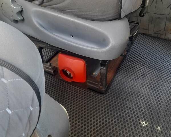 Фольксваген Transporter 1999 у Києві на Automoto.ua Білий Фольксваген Transporter, об'ємом двигуна 1.9 л та пробігом 300 тис. км за 5000 $, фото 7 на Automoto.ua