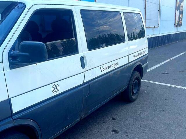 Білий Фольксваген Transporter, об'ємом двигуна 2.5 л та пробігом 160 тис. км за 5000 $, фото 2 на Automoto.ua