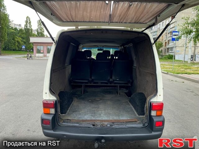 Белый Фольксваген Transporter, объемом двигателя 1.9 л и пробегом 317 тыс. км за 5200 $, фото 6 на Automoto.ua