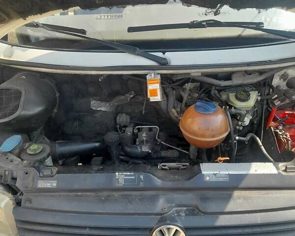 Фольксваген Transporter 1999 у Києві на Automoto.ua Білий Фольксваген Transporter, об'ємом двигуна 1.9 л та пробігом 300 тис. км за 5000 $, фото 20 на Automoto.ua