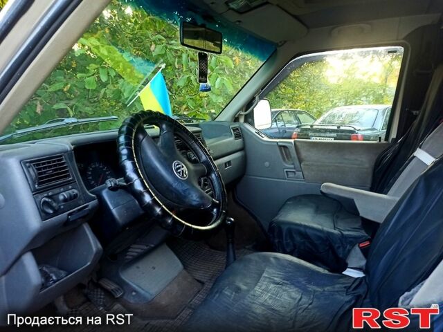 Белый Фольксваген Transporter, объемом двигателя 1.9 л и пробегом 356 тыс. км за 4650 $, фото 1 на Automoto.ua