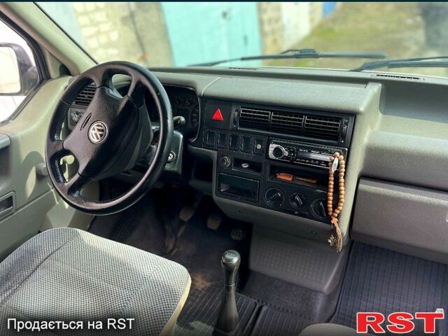 Белый Фольксваген Transporter, объемом двигателя 1.9 л и пробегом 290 тыс. км за 5200 $, фото 3 на Automoto.ua