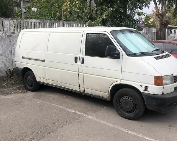 Білий Фольксваген Transporter, об'ємом двигуна 2.5 л та пробігом 680 тис. км за 2895 $, фото 1 на Automoto.ua