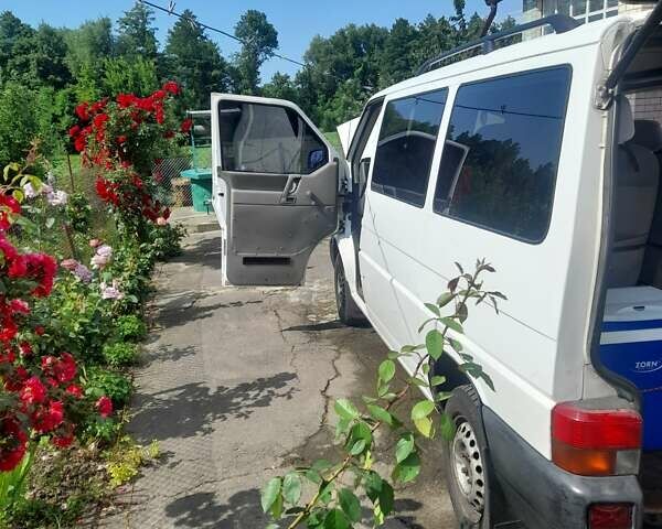 Фольксваген Transporter 1999 у Києві на Automoto.ua Білий Фольксваген Transporter, об'ємом двигуна 1.9 л та пробігом 300 тис. км за 5000 $, фото 10 на Automoto.ua