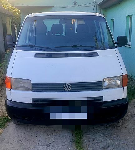 Белый Фольксваген Transporter, объемом двигателя 2.5 л и пробегом 430 тыс. км за 4800 $, фото 2 на Automoto.ua