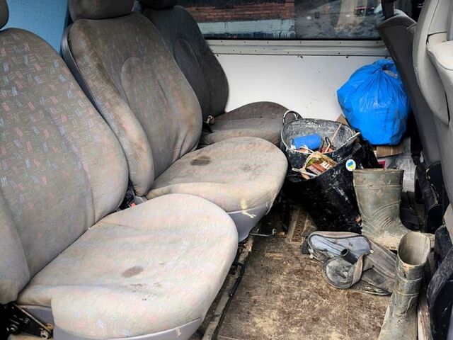 Белый Фольксваген Transporter, объемом двигателя 2.5 л и пробегом 300 тыс. км за 4500 $, фото 3 на Automoto.ua