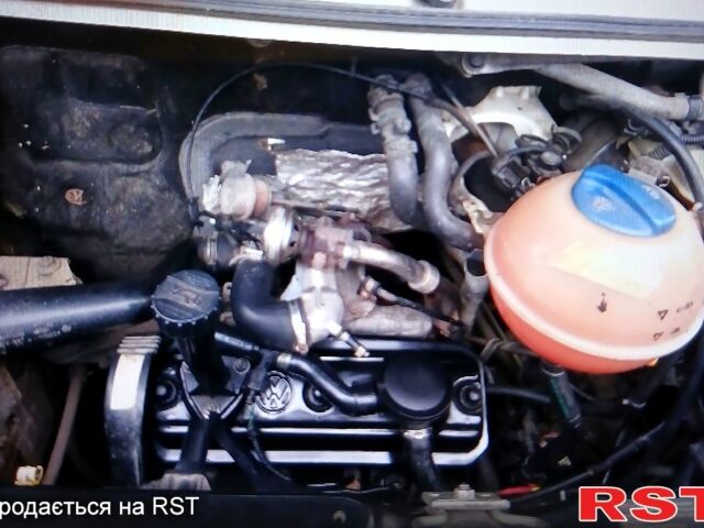 Белый Фольксваген Transporter, объемом двигателя 1.9 л и пробегом 320 тыс. км за 4999 $, фото 4 на Automoto.ua