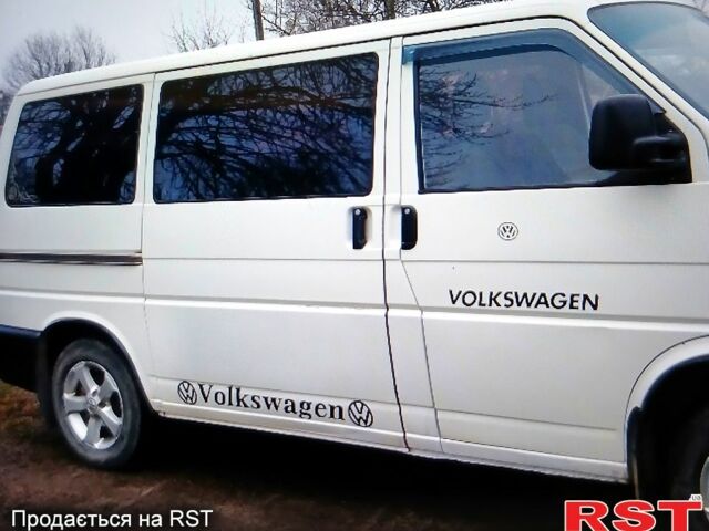 Белый Фольксваген Transporter, объемом двигателя 1.9 л и пробегом 320 тыс. км за 4999 $, фото 3 на Automoto.ua